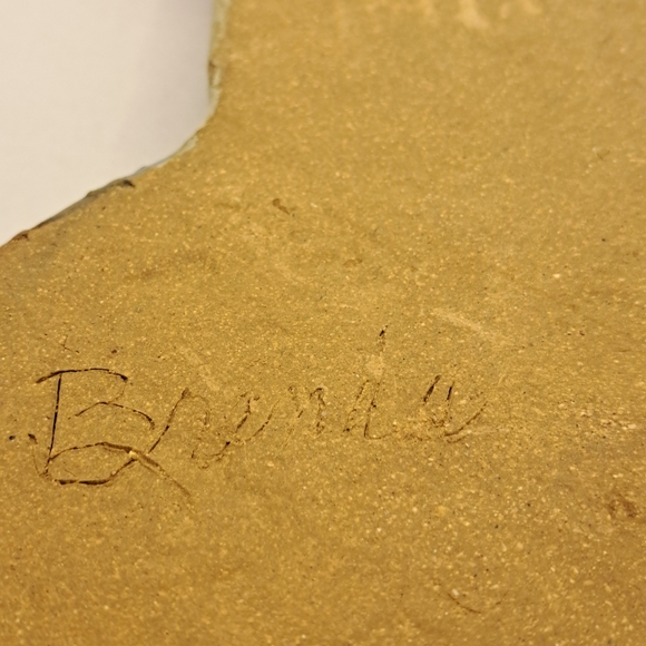 Handcrafted pottery wall pocket. - Picture 4 of 6